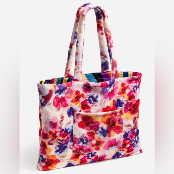 Johnny Was Handbags - JOHNNY WAS SUMMER DAYS TERRY
BEACH TOTE. PRETTY FLORAL PATTERN. NWT.